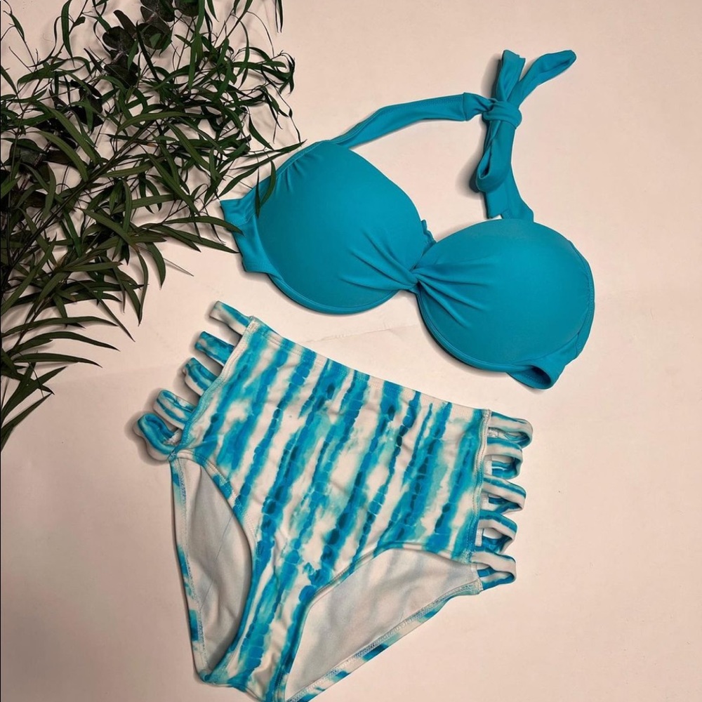 Blue high waisted bikini